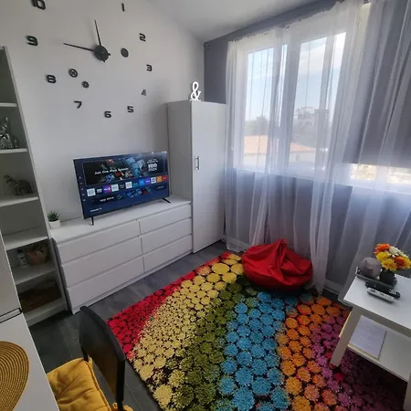 Apartman Panorama - *