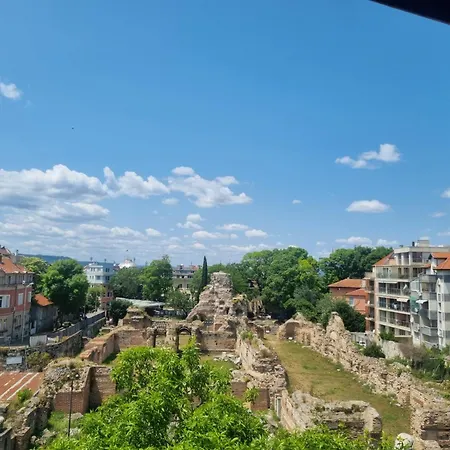 Roman Panorama - Unique View Over Ruins, Steps To Beach Lejlighed